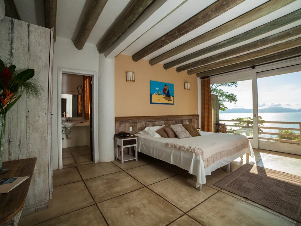 refugio-do-estaleiro-suite-luxo-2